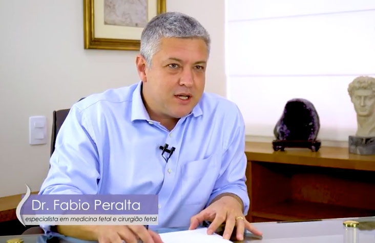 Dr. Fábio Peralta explica a Mielomeningocele ou Espinha Bífida Aberta - Vídeo Completo